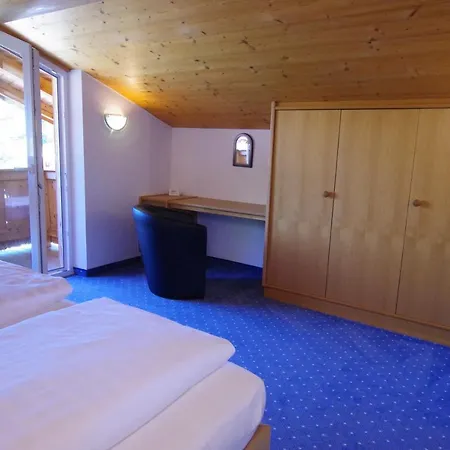 Hotel-pension Heike 3*