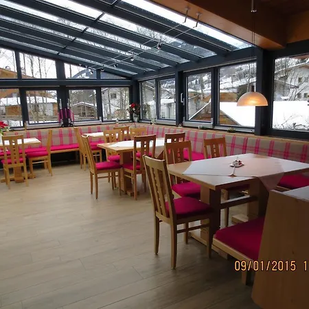 Otel Hotel-pension Heike Kitzbühel