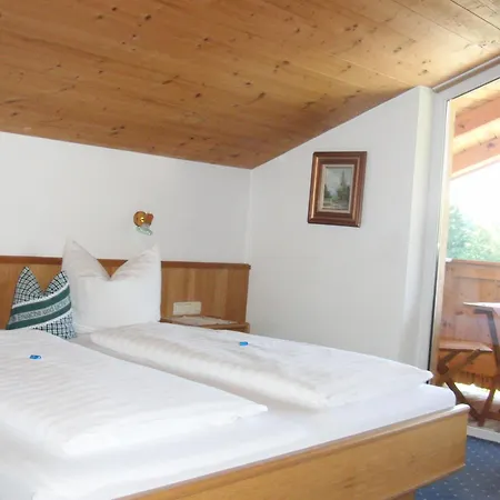 Hotel-pension Heike 3*