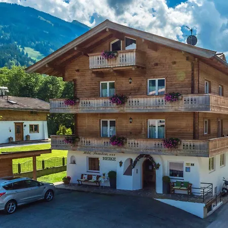 Hotel-pension Heike מלון 3*