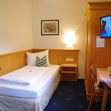 Otel Hotel-pension Heike