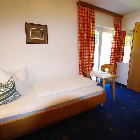 Hotel-pension Heike Kitzbühel