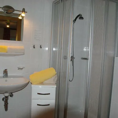 Otel Hotel-pension Heike 3*