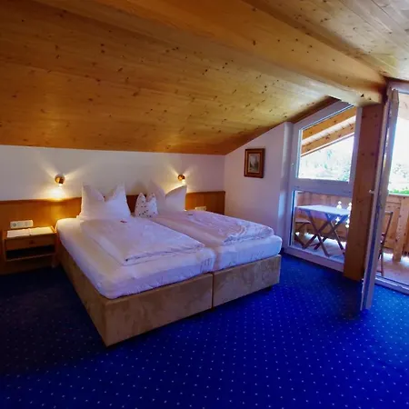 Hotel-pension Heike מלון