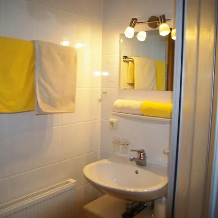 מלון Hotel-pension Heike