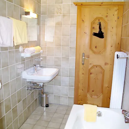 מלון Hotel-pension Heike